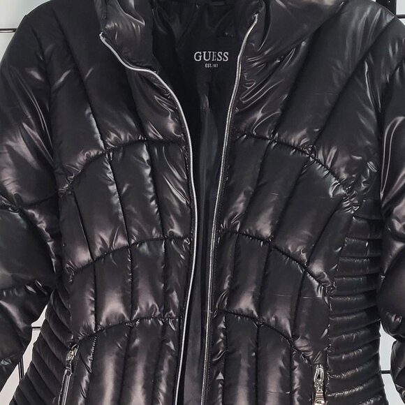 Guess Women's Black Quilted Puffer Jacket - Stylish & Warm Outerwear - Picture 2 of 10